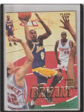 Kobe Bryant 1997-98 Fleer All Rookie #50 HOF Los Angeles Lakers